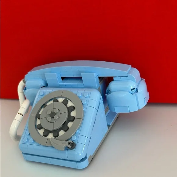 Lego Vintage Style Blue Toy Phone - Picture 4 of 8